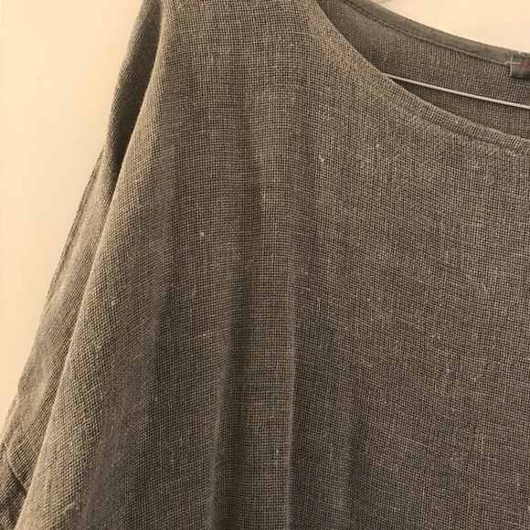 Top - Picture 3 of 4